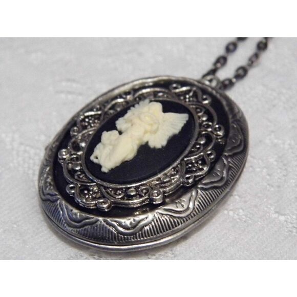 Anniversary mom wedding Angel Guardian Antique Silver Locket Necklace Photo - Picture 3 of 5